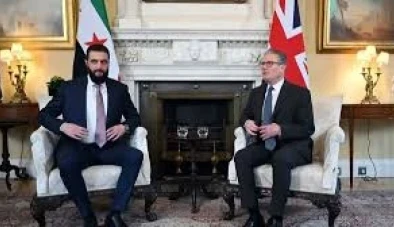 الشرع يلتقي الملك تشارلز وستارمر خلال زيارته بريطانيا