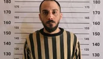 السوريون يحتفلون بإلقاء القبض على مجرم حي التضامن أمجد يوسف