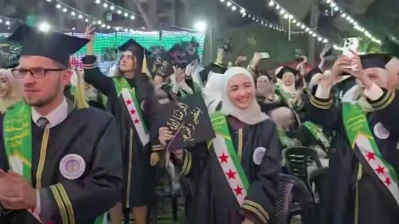 جامعة دمشق تحتفل بتخريج 400 طالب وطالبة من كليتي طب الأسنان والإعلام باسم “دفعة النصر 2024