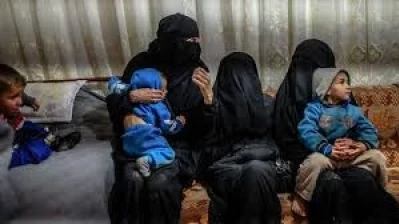 قليلون بقوا بمخيم سوري لاحتجاز أسر مقاتلي الدولة الإسلامية