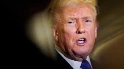 ترامب يحذر إيران من “عواقب وخيمة” إذا لم تتوصل لاتفاق ويلوح بمهلة 10-15 يوما