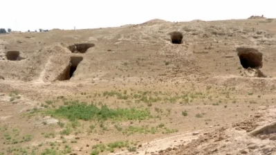 تنقيبات عشوائية تكشف نقوشًا إسلامية في تل عجاجة جنوب الحسكة