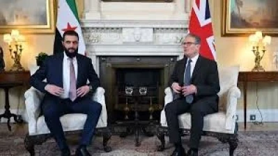 الشرع يلتقي الملك تشارلز وستارمر خلال زيارته بريطانيا