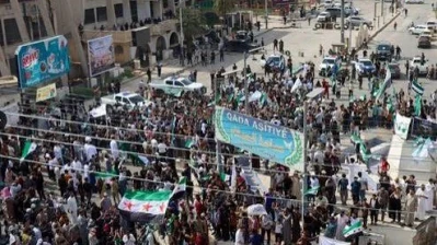 متظاهرون في الحسكة يطالبون بتسريع دمج “قسد” وتعزيز حضور الدولة السورية