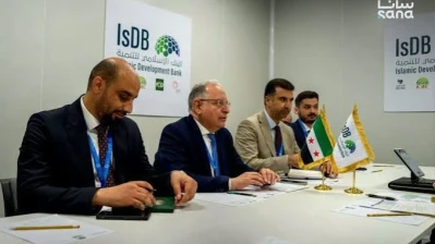 برنية يبحث مع مجموعة البنك الإسلامي استئناف تمويل مشاريع البنية التحتية في سوريا ‏