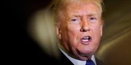 ترامب يحذر إيران من “عواقب وخيمة” إذا لم تتوصل لاتفاق ويلوح بمهلة 10-15 يوما