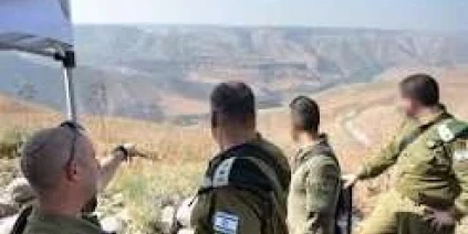 زامير يزور «القوات المتوغلة في سوريا» بعد يوم من الهجوم على المطار