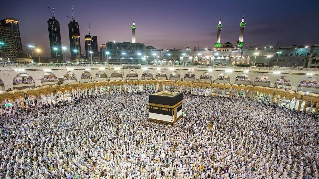 صورة للكعبة المشرفة أثناء تأدية مناسك الحج (إنترنت)