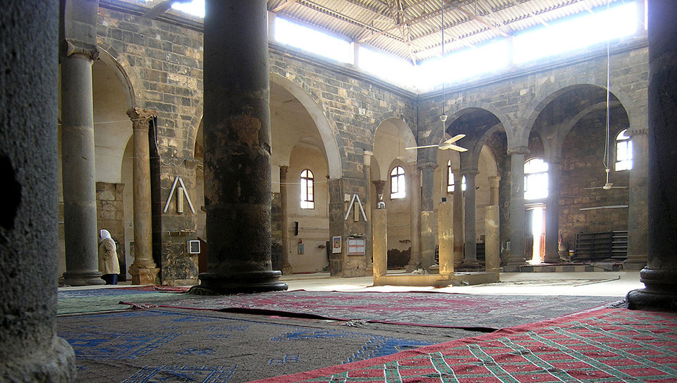 جامع العمري في درعا (إنترنت)