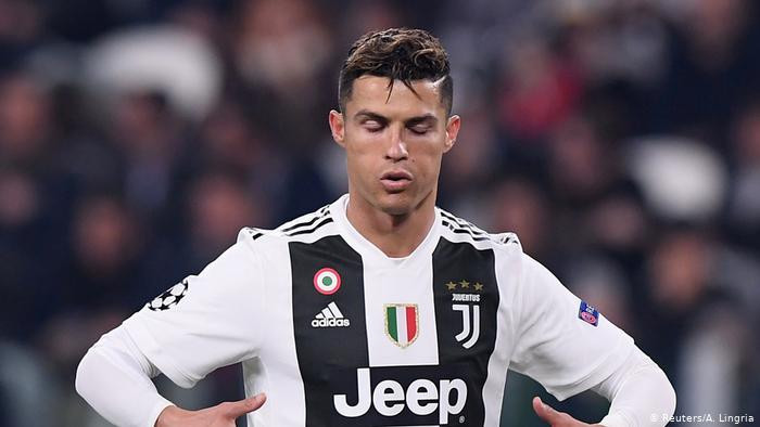 اللاعب البرتغالي كرستيانو رونادو (إنترنت)