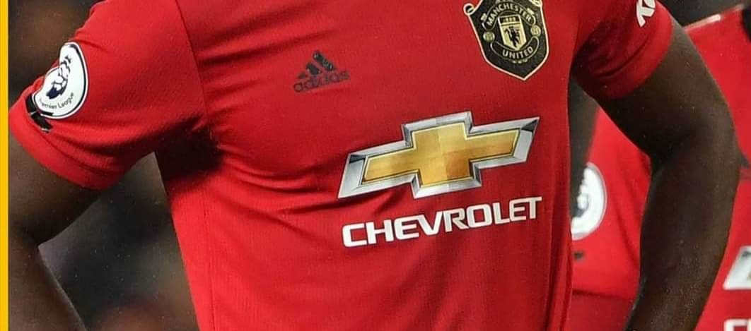 شيفروليه تترك مكانها على قمصان مانشستر