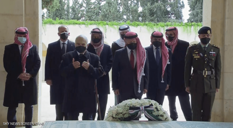 العائلة المالكة (Skynews)