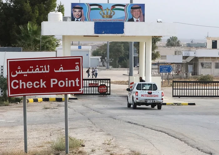 معبر جابر الحدودي