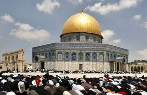 المصلون في الاقصى اليوم / وكالات