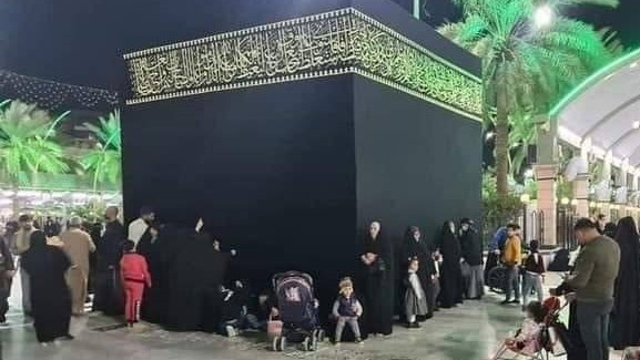 مجسم للكعبة في كربلاء
