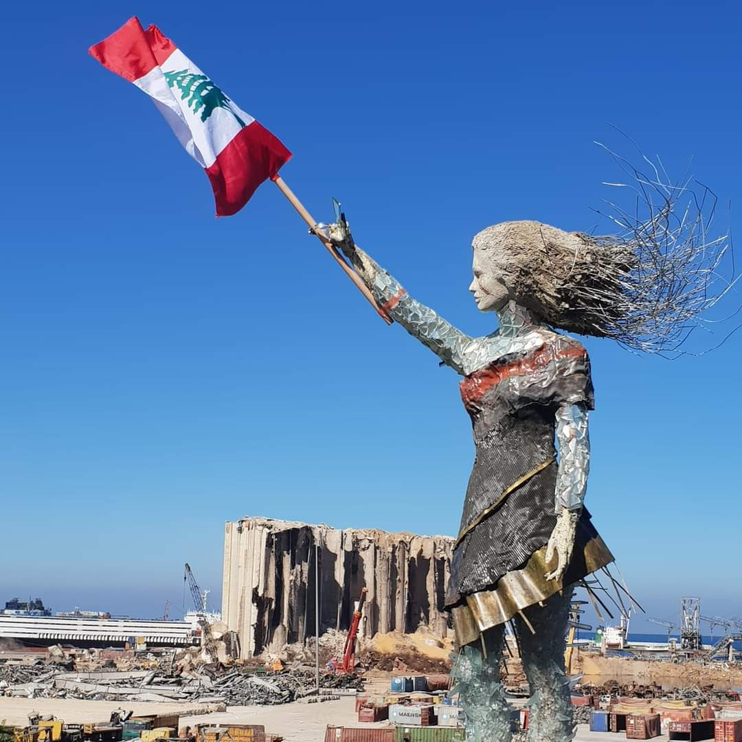 تجسيد انفجار مرفأ بيروت بنصب تذكاري من نفاياته