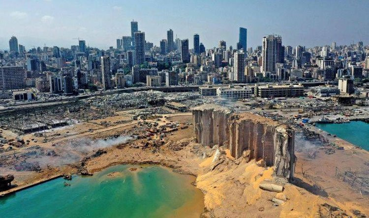 مرفأ بيروت بعد الانفجار /انترنت