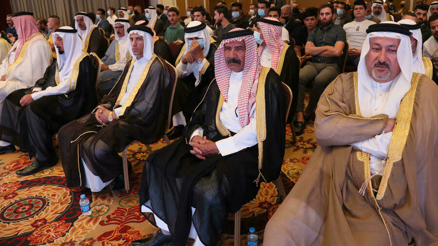 عراقيون شاركوا في مؤتمر السلام والاسترداد الذي نظمه مركز أبحاث السلام الأميركي في أربيل، عاصمة إقليم كردستان العراق، في 24 أيلول/سبتمبر 2021 ا ف ب