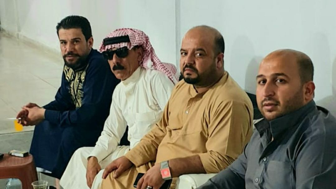 صورة تجمع أبناء قبيلة البكارة مع الفنان عمر في مدينة اورفا الان