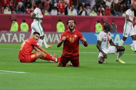 دموع نجم المنتخب السوري بعد الخروج من كأس العرب