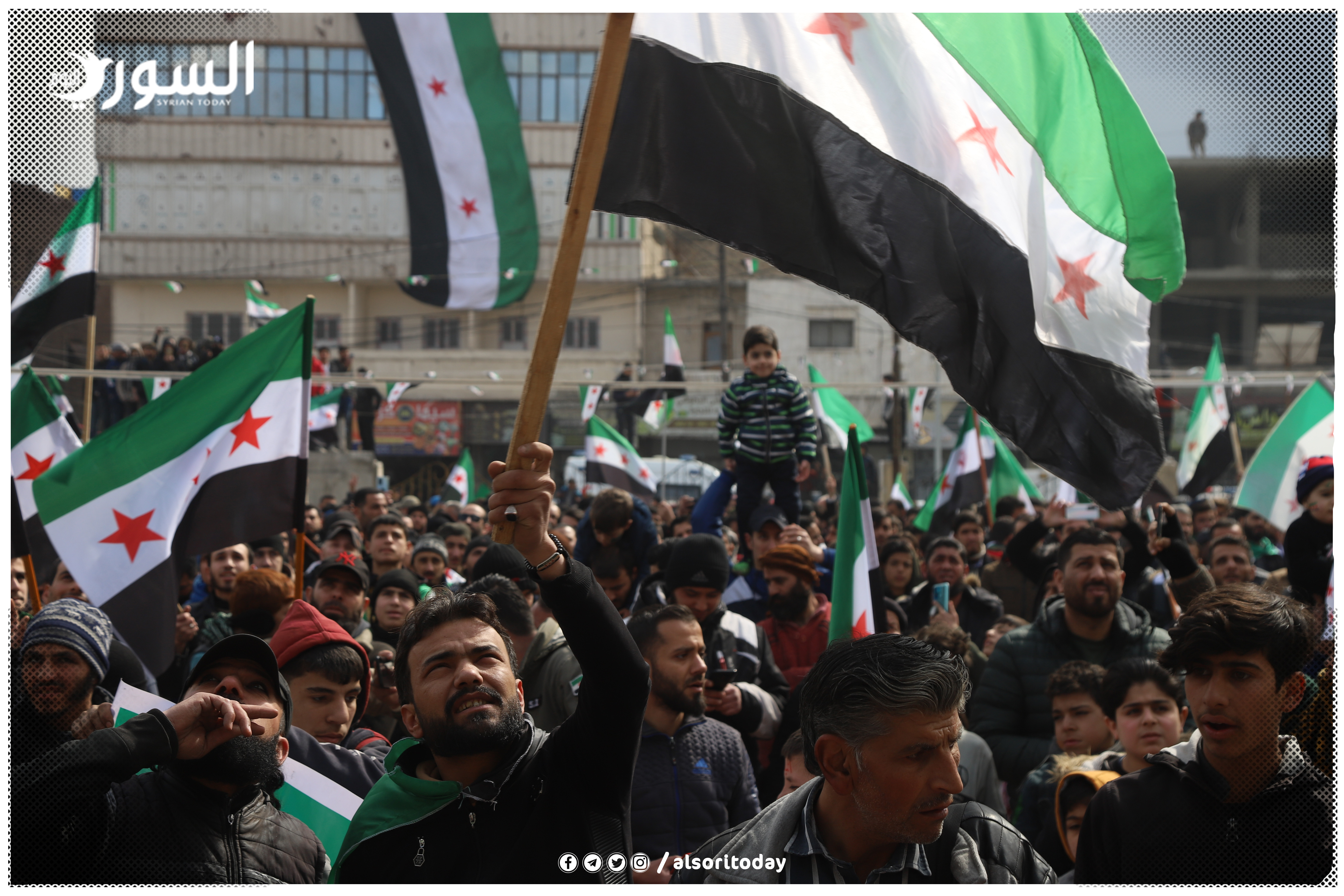 أعلام الثورة ترفرف في ساحات الحرية شمالي سوريا( خاص السوري اليوم)
