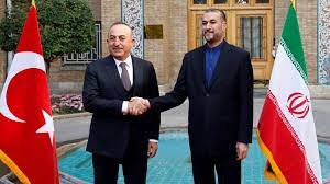 وزير الخارجية الايراني امير حسين عبد اللهيان ووزير الخارجية التركي مولود جاويش اوغلو