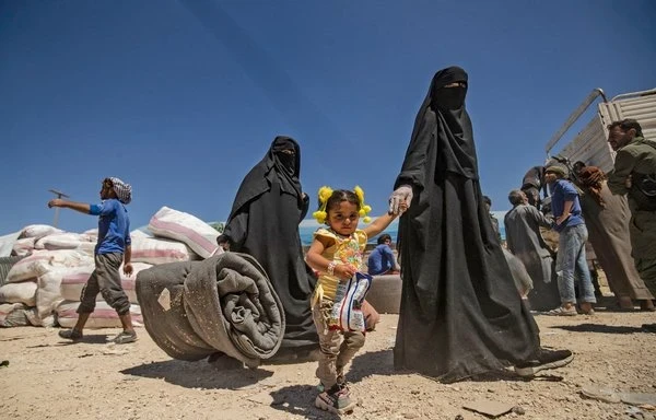 مخيم الهول