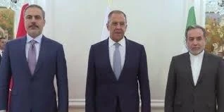 وزراء خارجية سوريا وتركيا وإيران في اجتماع الدوحة