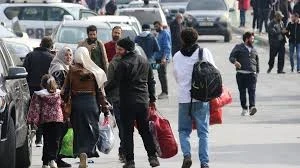 علوين يعودون الى منازلهم من قاعدة حميميم