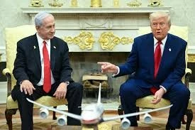 الرئيس الأمريكي دونالد ترامب ورئيس وزراء دولة الاحتلال بنيامين نتنياهو