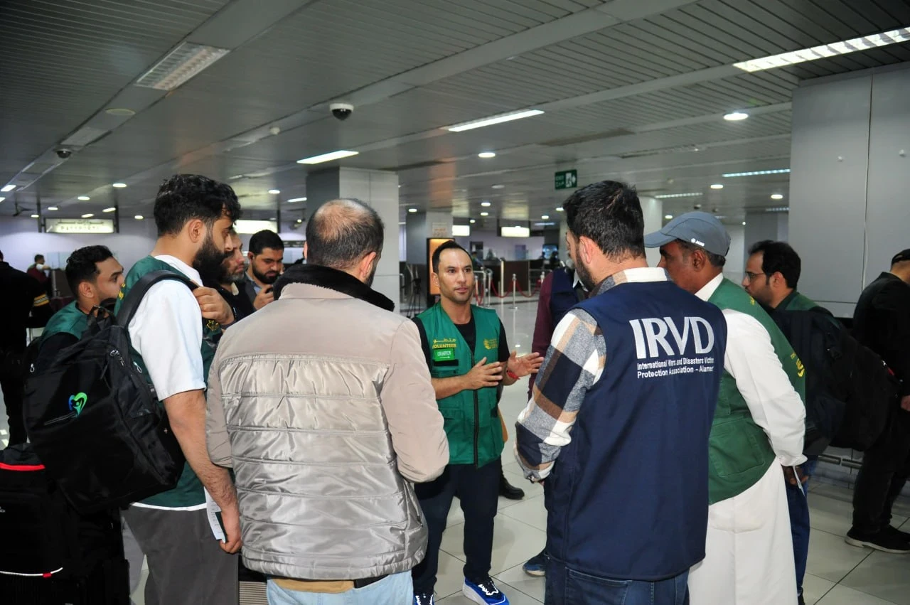 اعضاء من الوفد الطبي السعودي في مطار دمشق/سانا