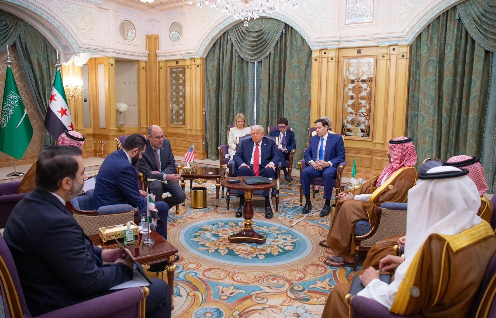 خلال الاجتماع الثلاثي السوري والأمريكي والسعودي
