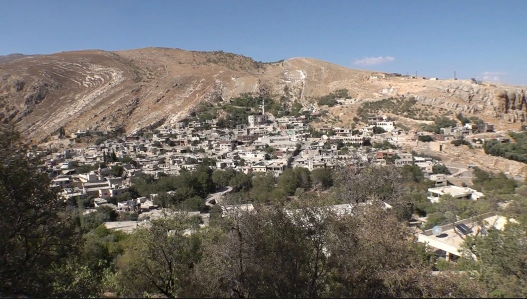 لقطة عامة للمناطق التي تتعرض لانتهاكات إسرائيلية جنوب سوريا / الجزيرة