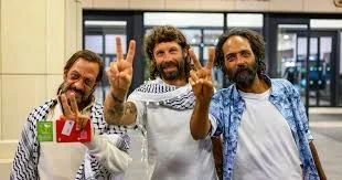 ناشطون في اسطول الصمود يصلون إلى تركيا