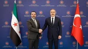 وزير الخاردية السوري أسعد الشيباني ووزير خارجية تركيا هاكان فيدان