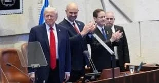 الرئيس الامريكي دونالد ترامب