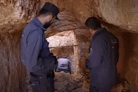 السجن السري المكتشف في ريف حمص
