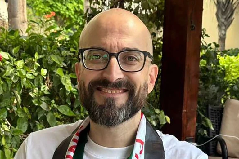 االكاتب / لاسير  باسم خندقجي