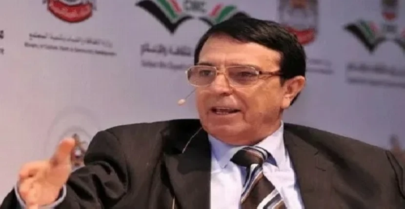 الدكتور رياض نعسان آغا