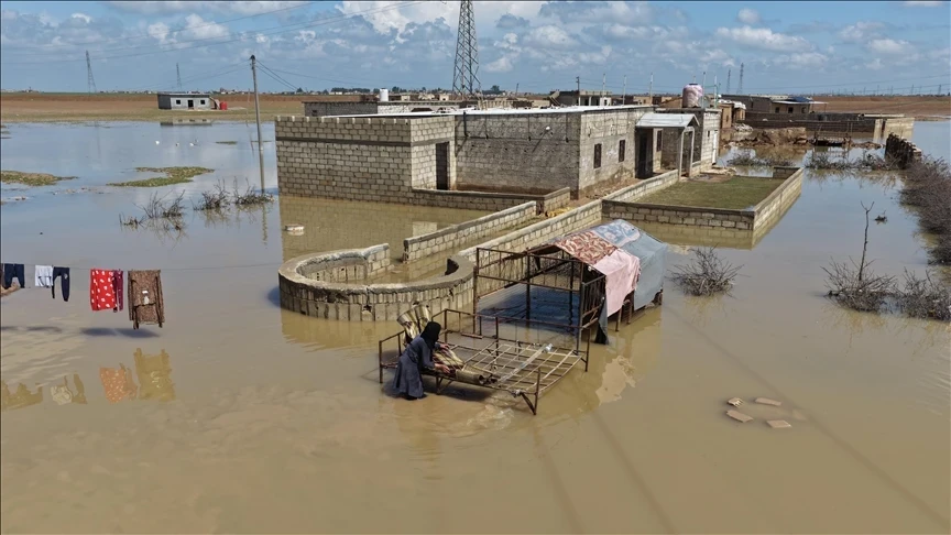 سوريا.. الفيضانات تغمر نحو 400 منزل في الحسكة (وكالة الأناضول)