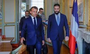 الرئيس احمد الشرع والرئيس الفرنسي إيمانويل ماكرون