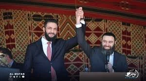 الرئيس السوري احمد الشرع مع  قائد فصيل جيش الاسلام عصام بويضاني في دوما