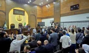 المجرم عاطف نجيب يواجه ضحاياه في المحكمة