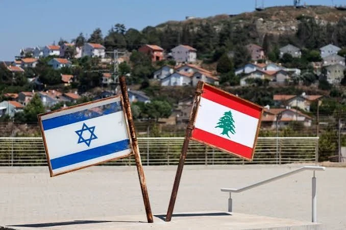 علم لبنان وعلم اسرائيل