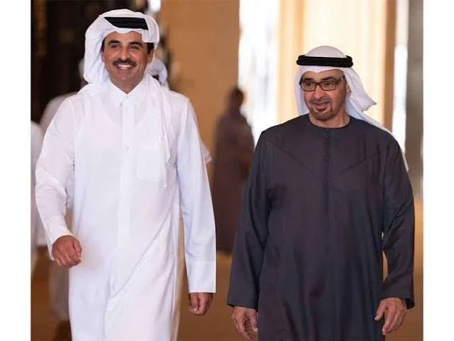 رئيس الامارات محمد بن زايد ورئيس قطر تميم آل ثاني