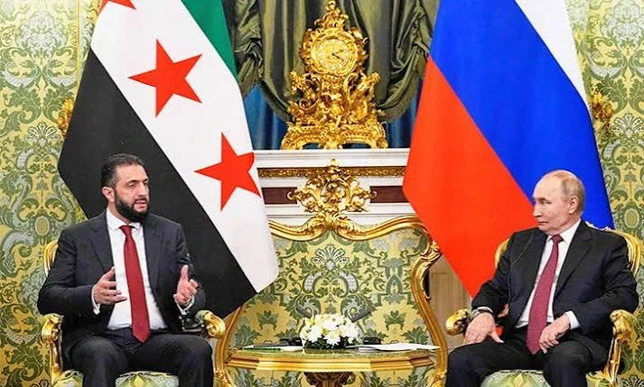 الرئيس الروسي فلاديمير بوتين والرئيس السوري أحمد الشرع